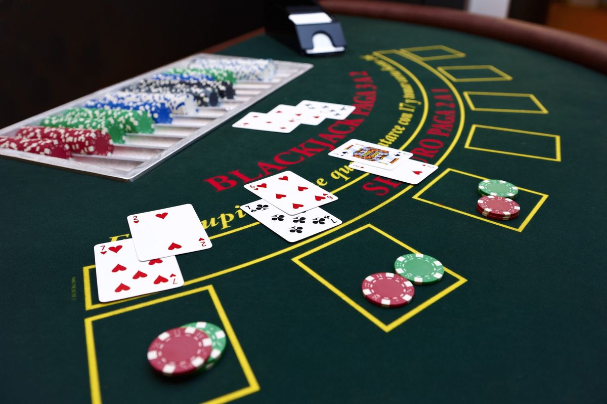 پاکستان میں Casino Hotel کا آن لائن کیسینو سیکشن کھولیں۔